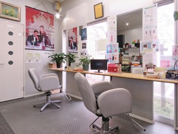 サロン ド シマの写真/【坂出】経験豊富なオーナーがマンツーマンで担当♪髪質や骨格を見極め貴方に一番似合うスタイルをご提案☆