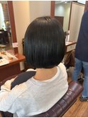 ショートボブ
