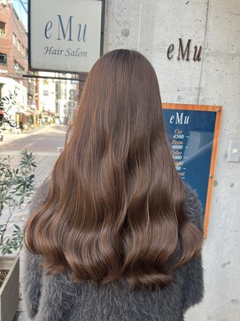 エミュ 天文館店(eMu) 【yuina】ブリーチ無しヘーゼルベージュ