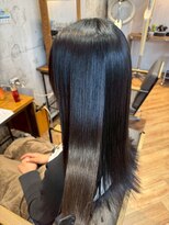 ヘアーショップ エヌアンドエー 越谷店(hair shop N&A) 髪質改善極艶ロング|圧倒的ツヤ感とまとまりの美髪ストレート