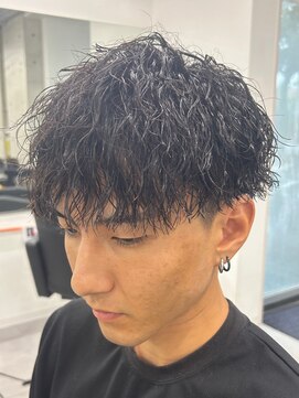 レボ 神宮寺店(Revo) 初パーマにもオススメ!縦落ちツイスト