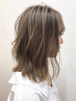 サンディーズ(Sandees)&nbsp;▼伸ばしかけロブ×ハイライトローライトカラー
