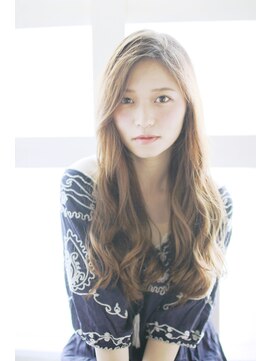 アジュテ(ajouter) かきあげバングのラフスタイル