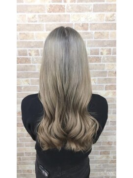 メルティエ(Mertie) ホワイトミルクティー【ダブルカラー 錦糸町】