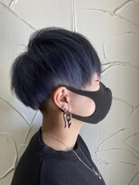 ナディアバイカリス(Nadia by charis)&nbsp;マッシュ|ハイトーン|ブルー|刈り上げ|メンズショート