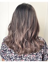 イース バイ アンブルリュクス 北千住(Ease by amble luxe)&nbsp;ベージュ