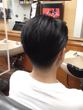 コダマ 新大塚店(KODAMA) サイドパートツーブロックスタイル(ツイストスパイラル)床屋