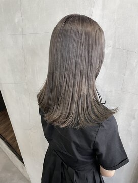 ティティ(TiTi) ラベンダーグレージュ×ブリーチカラー[TiTi_栗林れい]