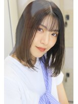 スリーヌーン(THREE noon) 大人かわいいワンカール美髪２０代３０代４０代小顔戸なれミディ