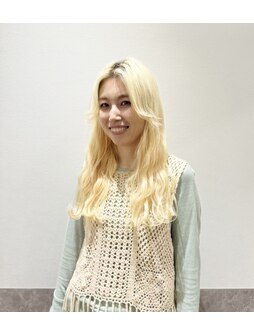 富樫真 冨樫 真未｜アース 酒田店(HAIR&MAKE EARTH)の美容師・スタイリスト｜ホットペッパービューティー