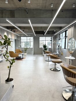 ヴァンシィー(VANCY)の写真/【仙台駅東口徒歩5分】髪のお悩みしっかりと向き合い、なりたいstyleお伺い♪居心地の良い上質空間◎