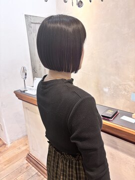 ゴーシェン 稲毛店(Goshen) 前下がりボブ