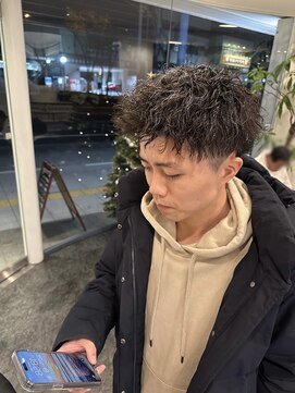 男を磨くメンズサロン オム グランド(HOMME GRAND) ショートツイストスパイラルパーマ