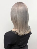 オール 大宮(OR)&nbsp;ケアブリーチでシルバーカラー☆