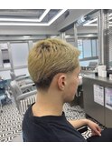 成熟した雰囲気を引き立てる、テーパーフェード