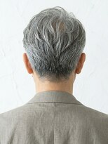 と和×美髪クリニック 巣鴨店 50代グレイヘア★白髪を活かすソフトアップバングショート