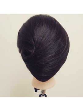 ヘアーアンドメイク ディライト(Hair&Make Delight) 下の抱き合わせ