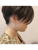 マウロア(MAULOA)&nbsp;"ストレートライン刈り上げショート女子"ayumi