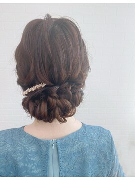 グランルッソ 岡山駅前(GRAN LUSSO) お呼ばれ華やかアレンジ