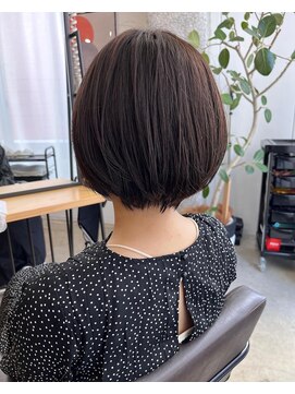 イースエモーション(ease et motion) 【ease et motion】ショートボブ ナチュラルアッシュ