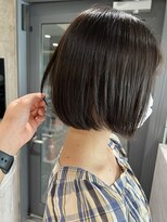 ステラバイケンジ(STELLA by KENJE)&nbsp;デザインカラーレイヤーカットウェットヘアオリーブベージュ