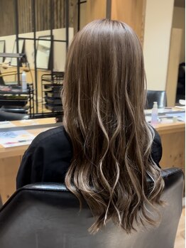 スカラ(SCALA.)の写真/《千里山駅徒歩１分》自然な仕上がりが自慢のシールエクステ☆編み込みもOK！今までにない仕上がりが魅力♪