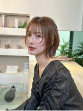 クルー(Creww KYOTO) 【フェイスレイヤー】外ハネミディアムショート