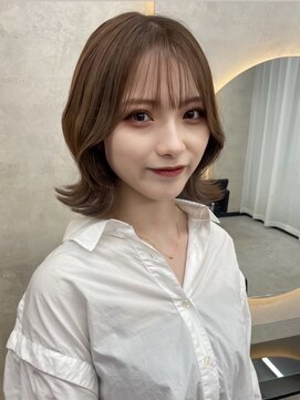 ルノン シェリー(LUNON cheliy) ミルクティーベージュ/ブリーチカラー/ダブルカラー