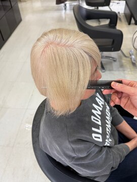 ハウオリ(Hau'oli) 白髪ぼかし/白髪ぼかしハイライト/脱白髪染め/白髪染め/透明感