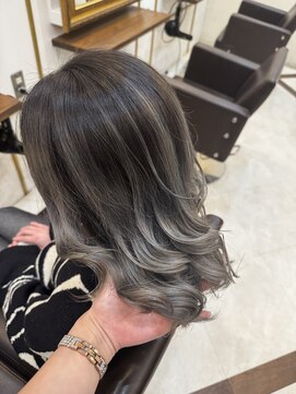 レム 長野(REM) シルバーグラデーション◎