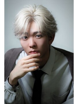 リップス 吉祥寺店 (LIPPS) ホワイトコンマバングフェザー