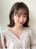 ボブシースルーぱっつん前髪おくれ毛ロブミディアムくびれヘア