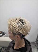 メンズ サージ(Men’s SURGE) ツーブロック×ホワイトブリーチ