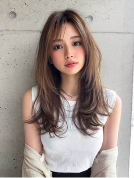 ミー 岡崎(mii) 大人かわいいゆるふわ愛され透明感ベージュカラー