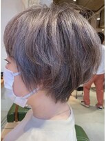 エミュ 表参道 青山(emu)&nbsp;白髪なじみカラーマイナス１０歳ショートボブ表参道