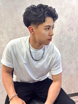 ノエ(Noe) 20代30代40代ビジネスツーブロック爽やかアップバングショート