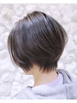 モアナ バイ ヘッドライト 武蔵小杉店(Moana by HEADLIGHT) Moana武蔵小杉#ショート#イメチェン#大人かわいい