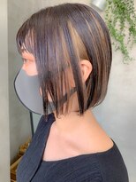 テトヘアー(teto hair)&nbsp;スリークボブ、前下がり、インナーカラー、ローライト