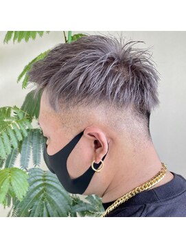 フィーリー ヘア デザイン 太田店(feAry) アッシュグレージュ　【シルバーカラー】