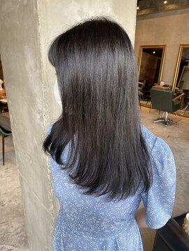 グロウム バイ アフェクト(glowm by AFFECT) 艶髪ロング×アッシュブラック