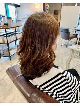 フラッシュ 春日井店 フェミニンロング