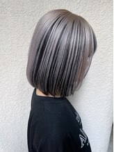 シンディ カラーサロン(CYNDY color salon) シルバーグレー/インナーカラー/アンブレラ/黒髪