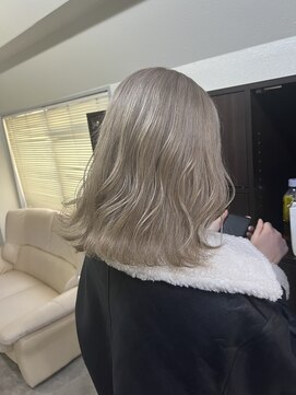 アトワ(a'towa) ホワイトベージュ