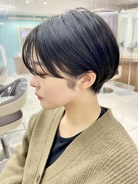 アッシュ 下北沢店(Ash) 前髪は長めうすめがオシャレ！黒髪丸みショート