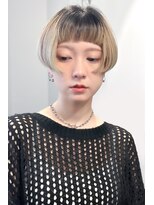 ノノリリ(NONORIRI)&nbsp;ナチュラルモードハイトーンホワイトブロンド姫カットボブ