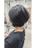ショートボブ