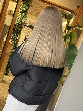 ティグルフォーヘア(TIGRE for hair) ホワイトベージュ