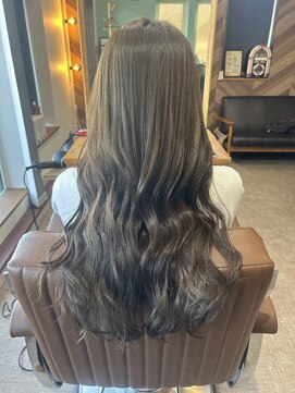 ミルクティーベージュ