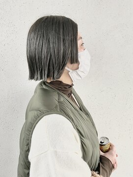 ミーゴ(m i g o) 顔周りにもパツっとボブ