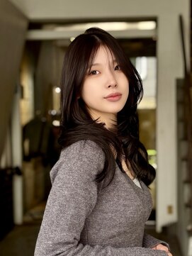 ディオ アンド ルーチェ(Dio&Luce) 韓国風くびれレイヤー×暗髪艶ロング